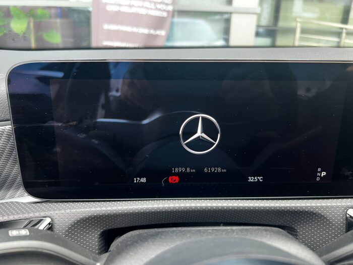 Mercedes-Benz CLA 250e Luxury Line - imagine 17