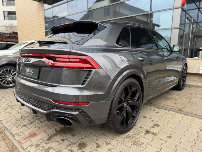 Audi RSQ8 4.0 TFSI Full Carbon - imagine 8