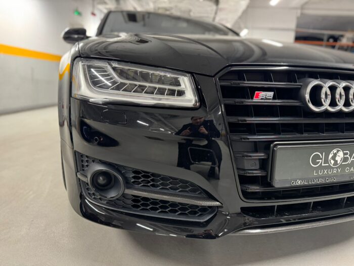 Audi S8 Plus - imagine 5