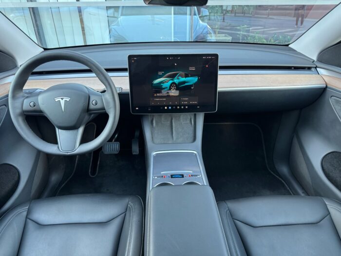 Tesla Model Y Dual Motor - imagine 17