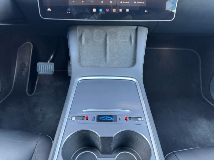 Tesla Model Y Dual Motor - imagine 20