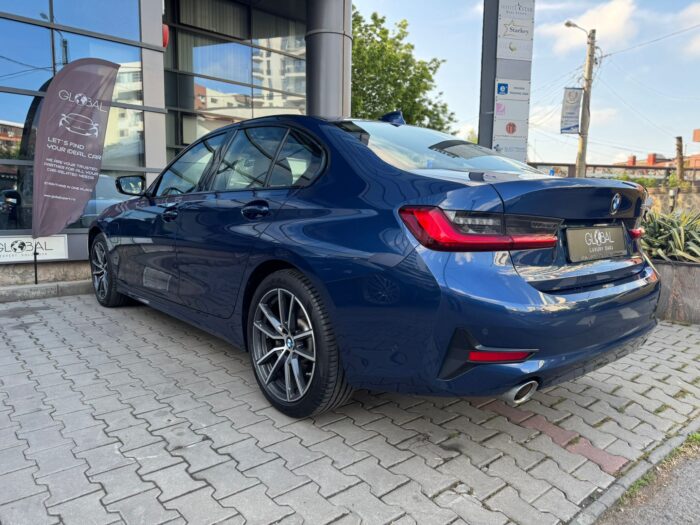 BMW 330e Luxury Line - imagine 7