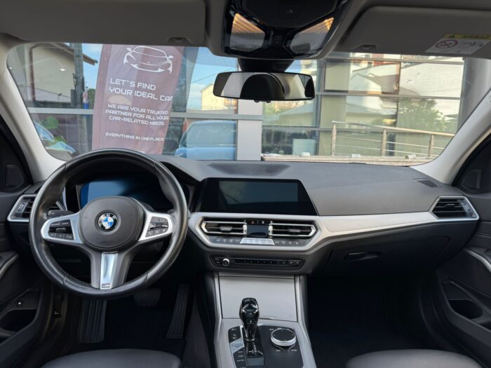BMW 330e Luxury Line - imagine 14