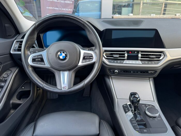 BMW 330e Luxury Line - imagine 15