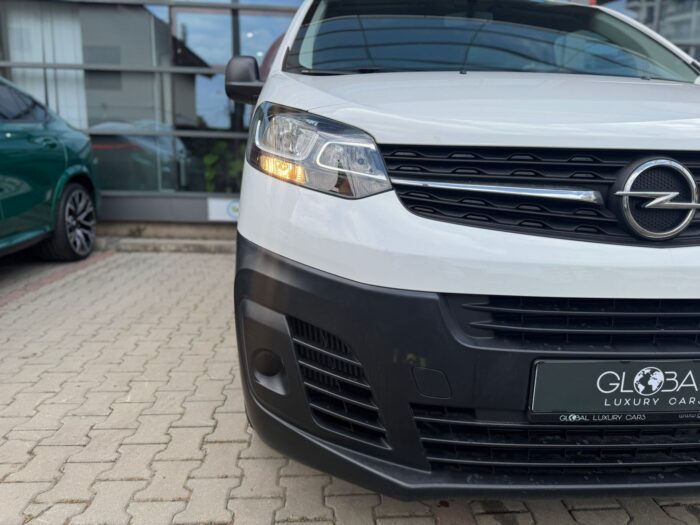 Opel Vivaro Combi 9-seater - imagine 4