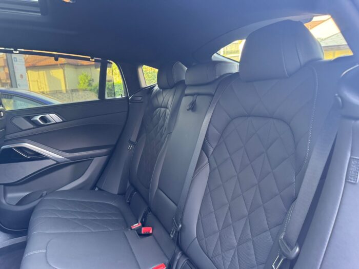 BMW X6 40i xDrive M-Sport - imagine 26