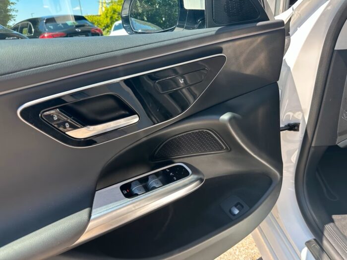 Mercedes-Benz E200e Avantgarde - imagine 14