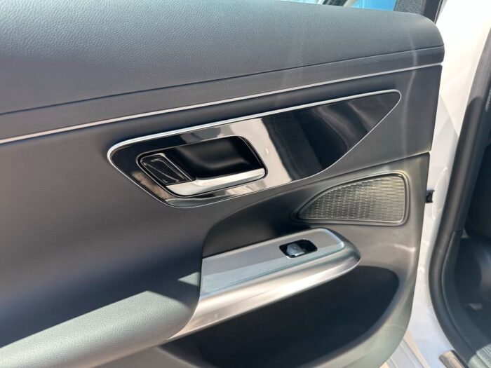 Mercedes-Benz E200e Avantgarde - imagine 15