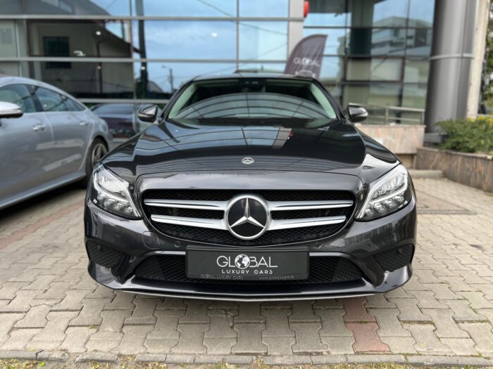 Mercedes-Benz C300de Avantgarde - imagine 2