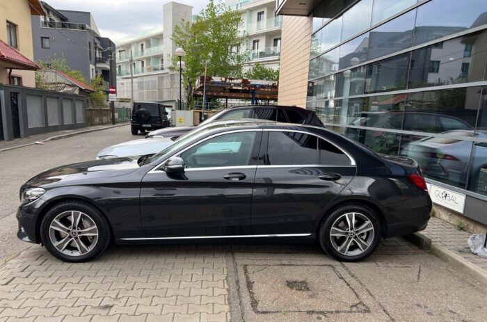 Mercedes-Benz C300de Avantgarde - imagine 7