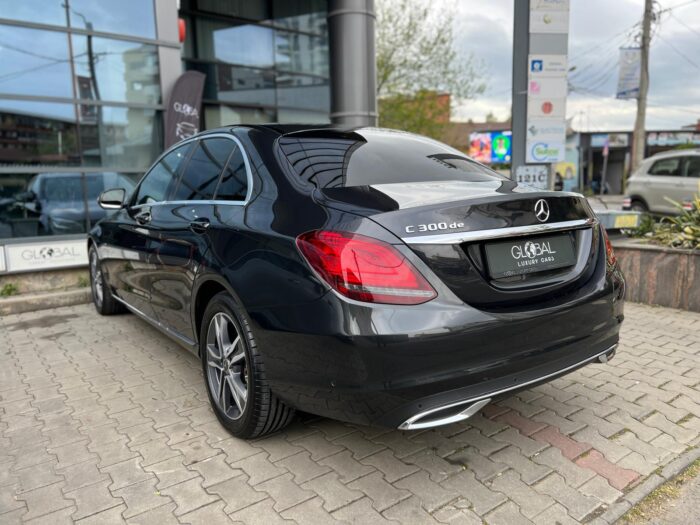 Mercedes-Benz C300de Avantgarde - imagine 10