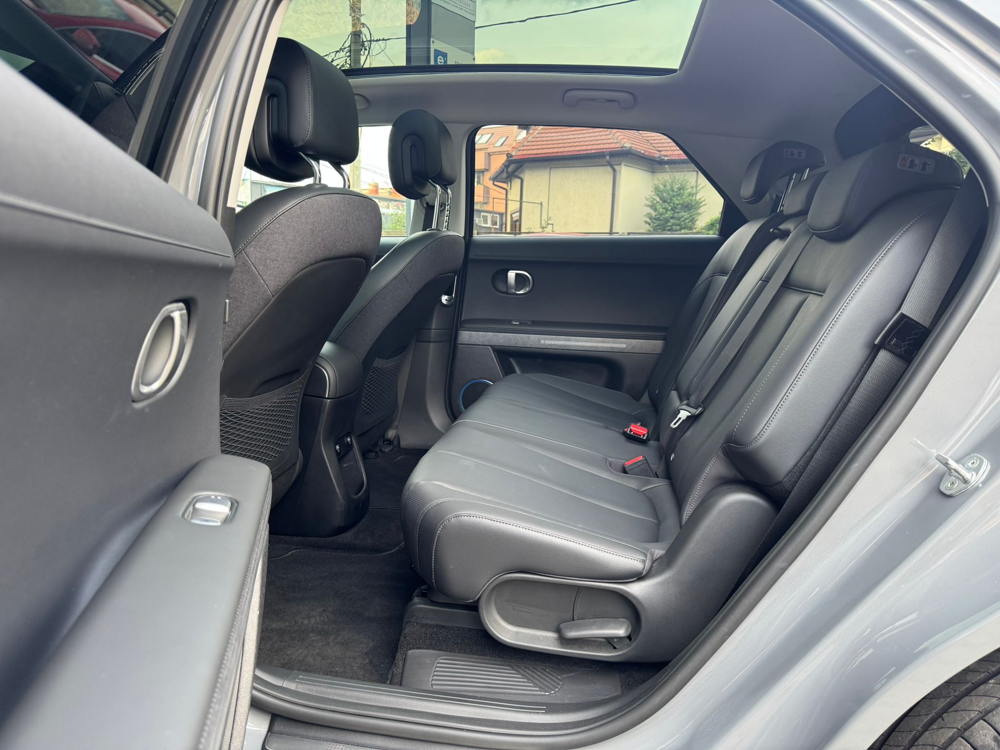 Hyundai IONIQ 5 - imagine 23