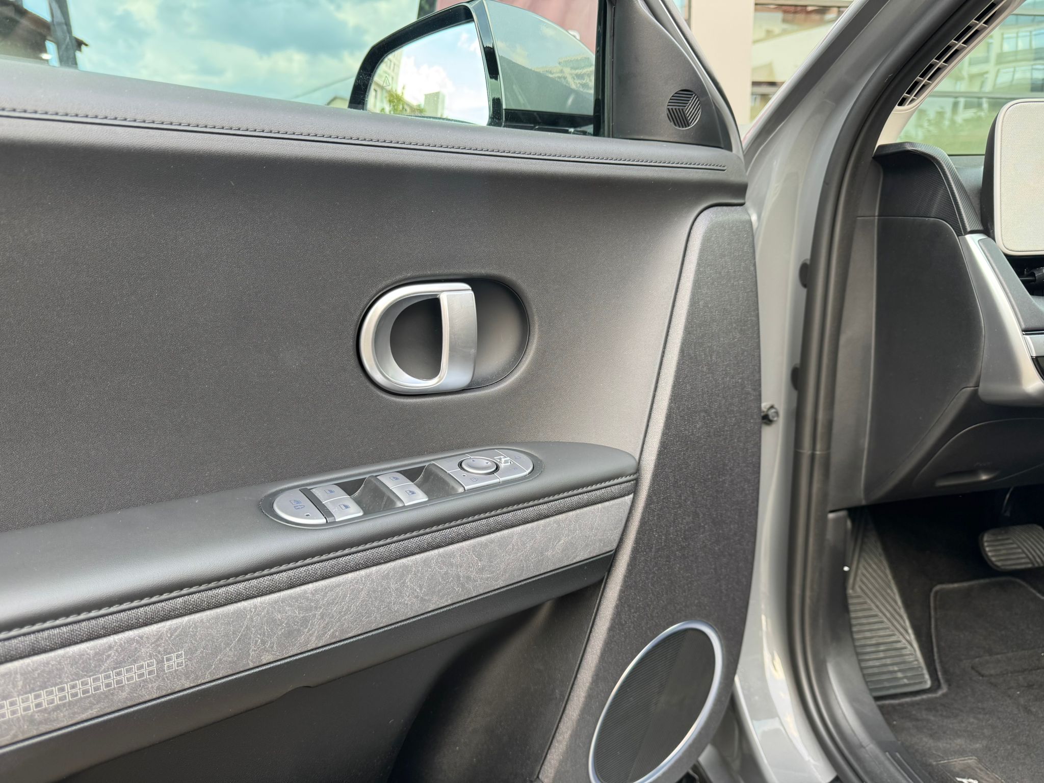 Hyundai IONIQ 5 - imagine 13