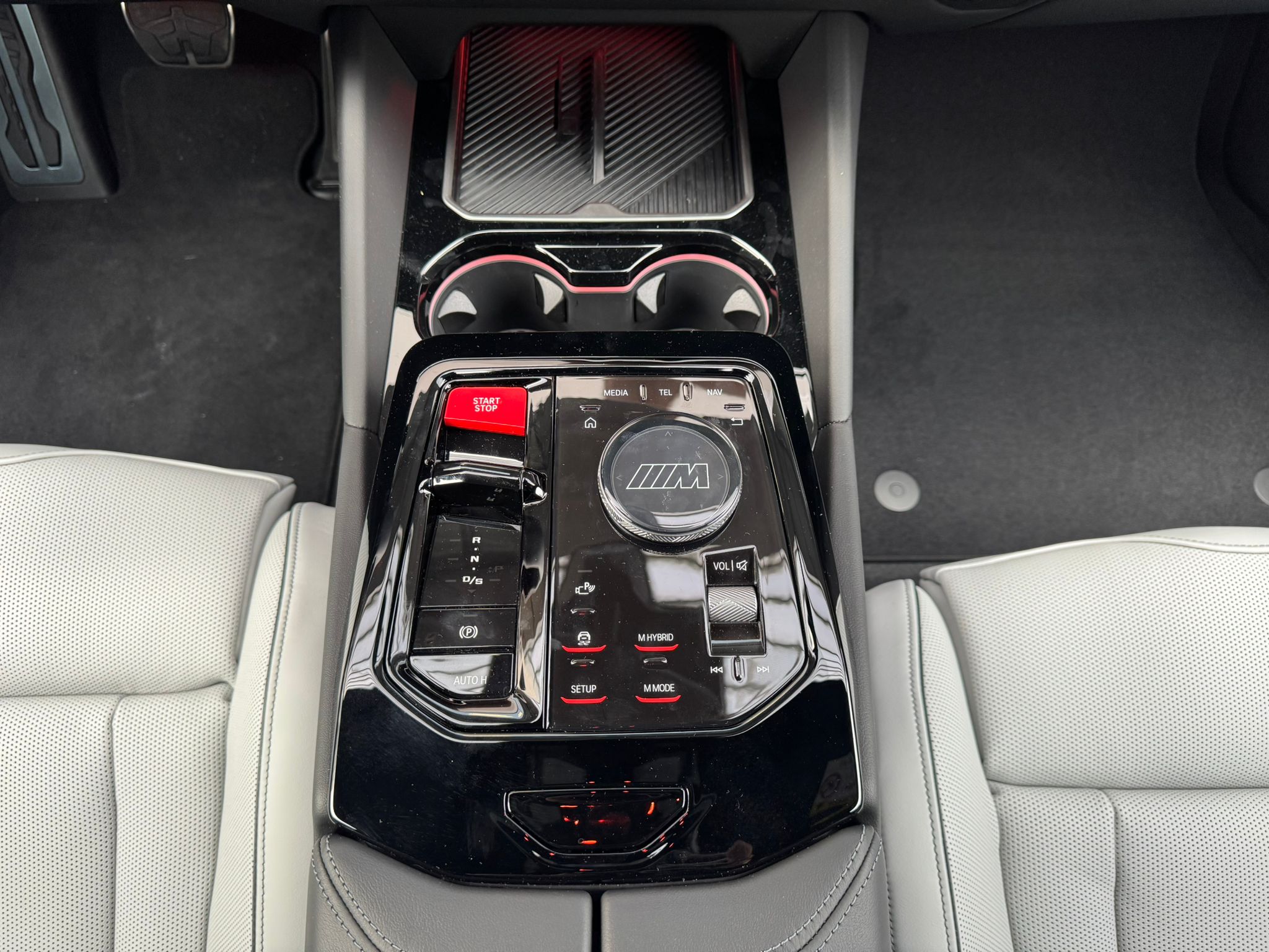 BMW M5 Limousine Carbon - imagine 24