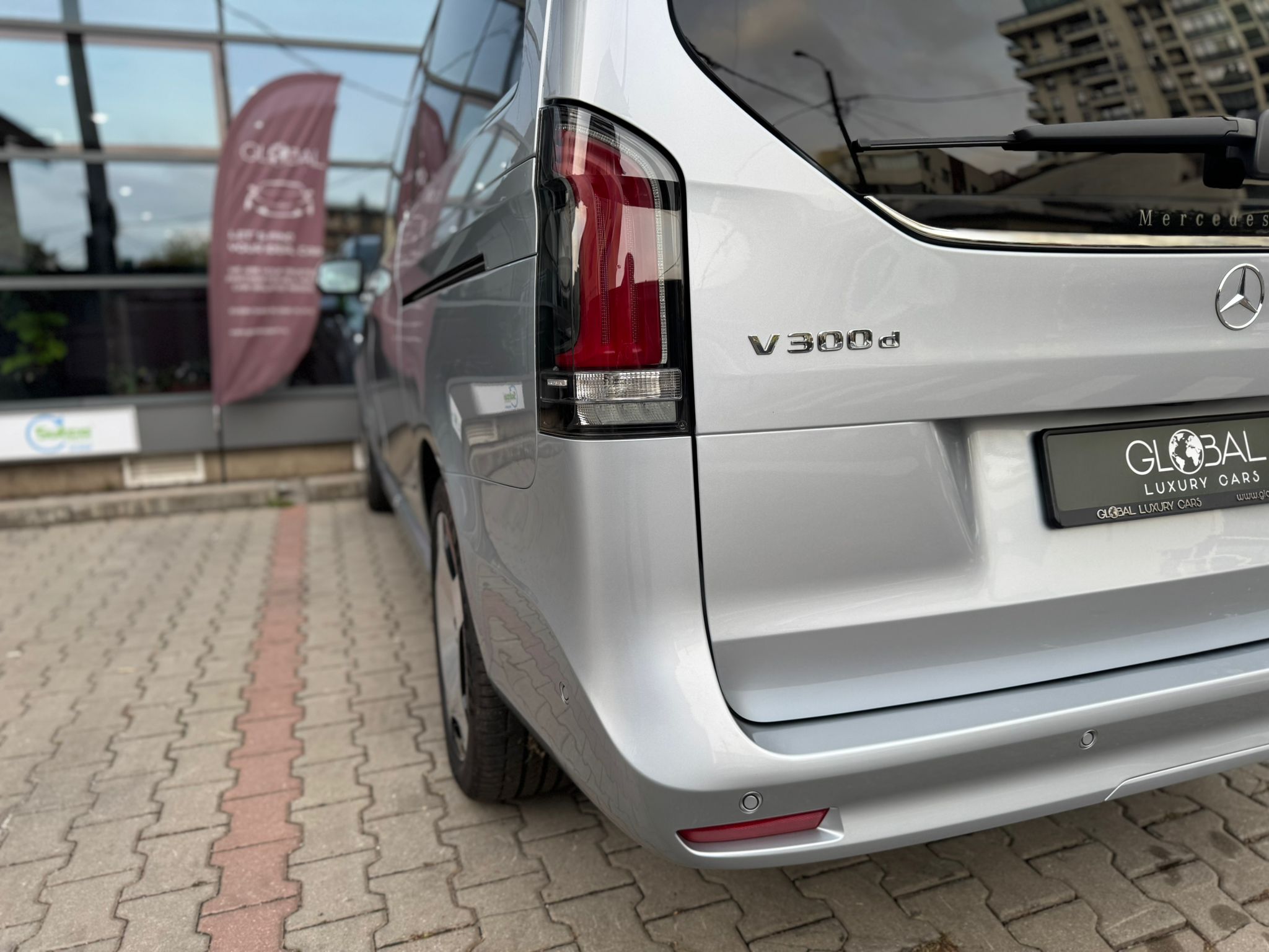 Mercedes-Benz V300d 4Matic Exclusive Long - imagine 10