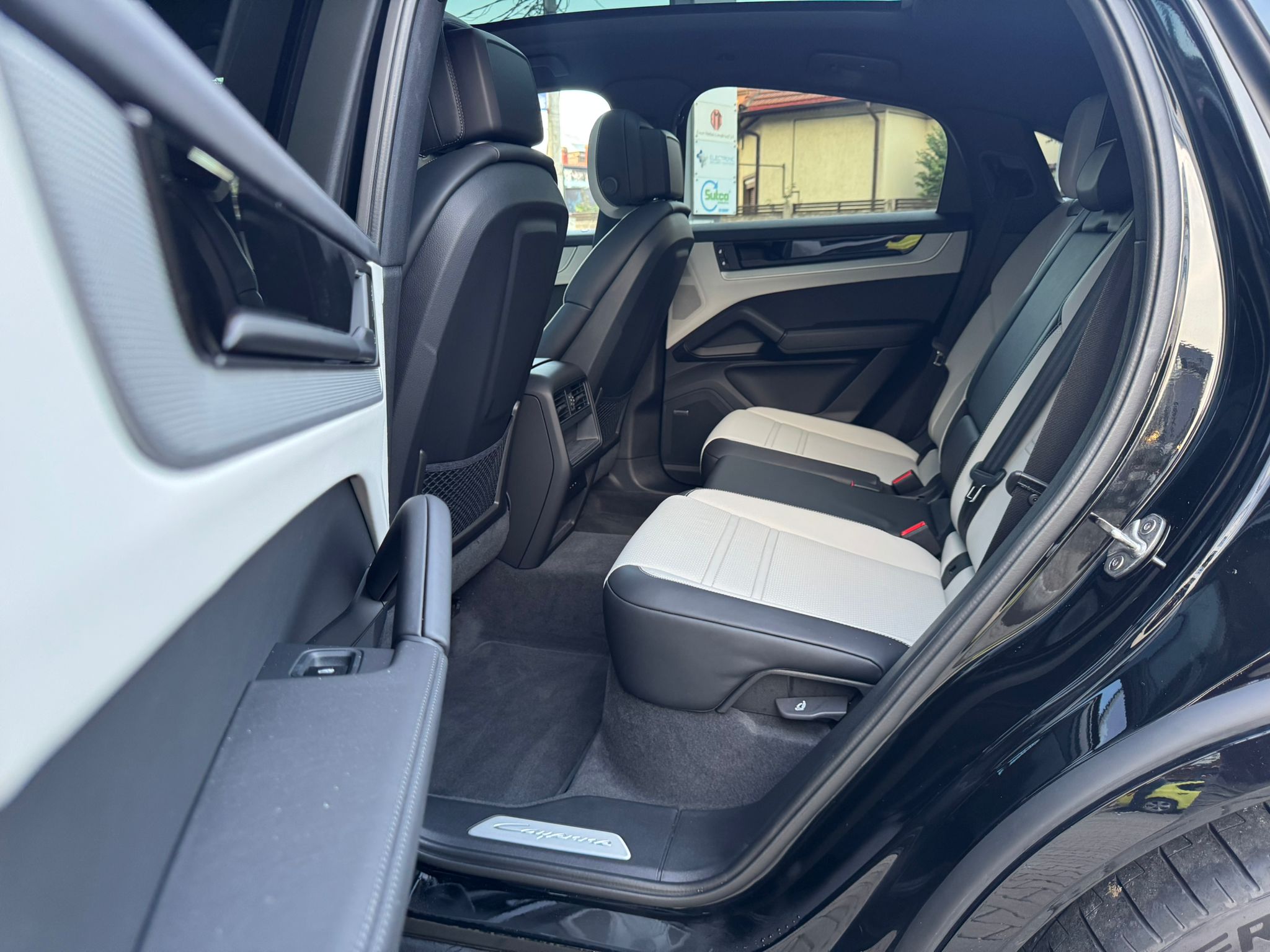 Porsche Cayenne E-Hybrid Coupe - imagine 28