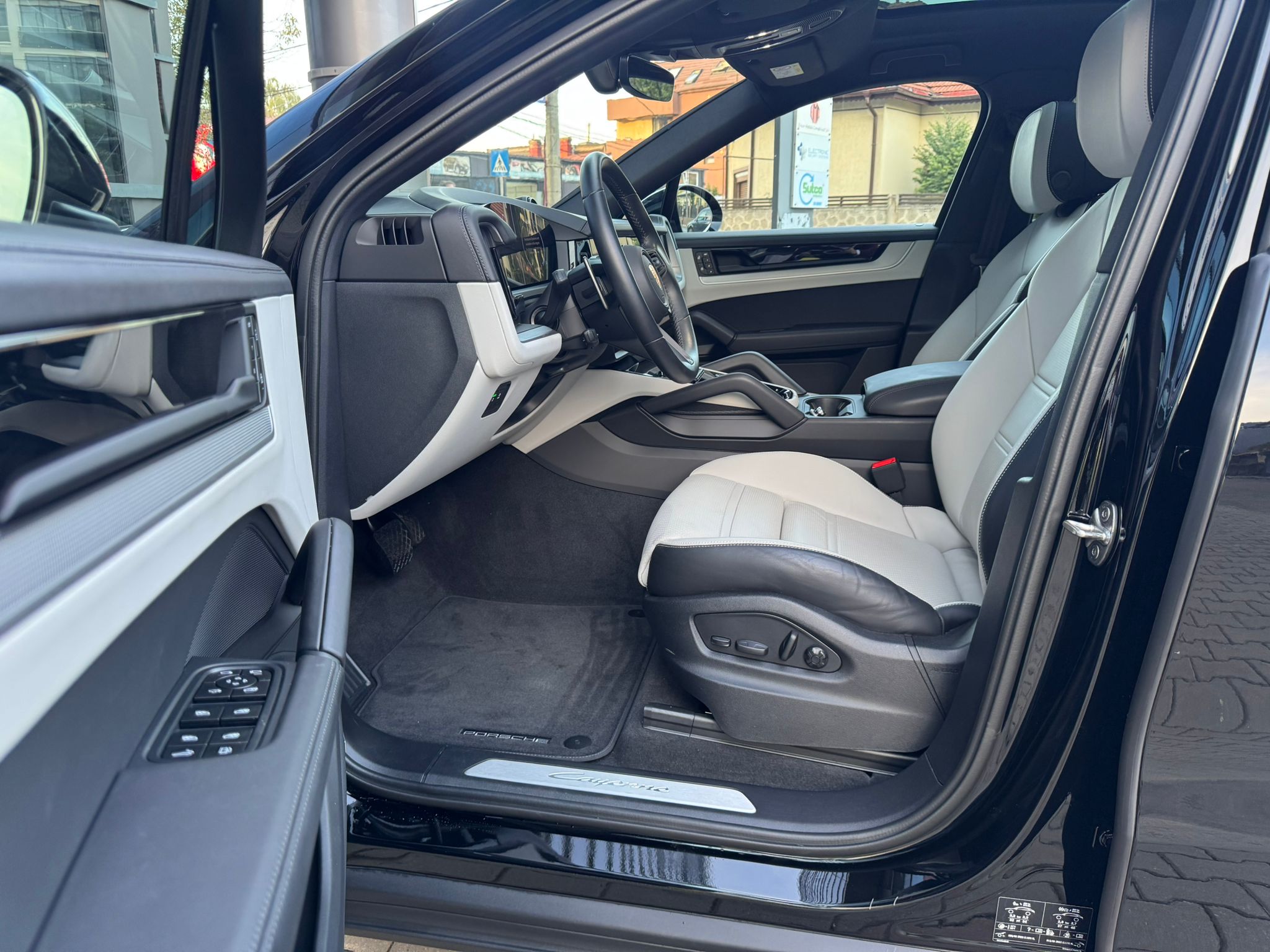 Porsche Cayenne E-Hybrid Coupe - imagine 15