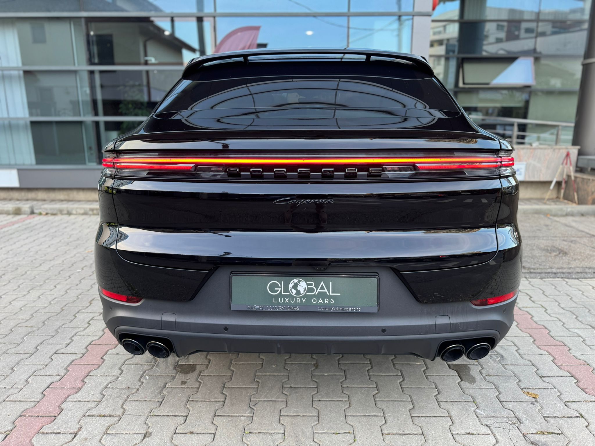 Porsche Cayenne E-Hybrid Coupe - imagine 10