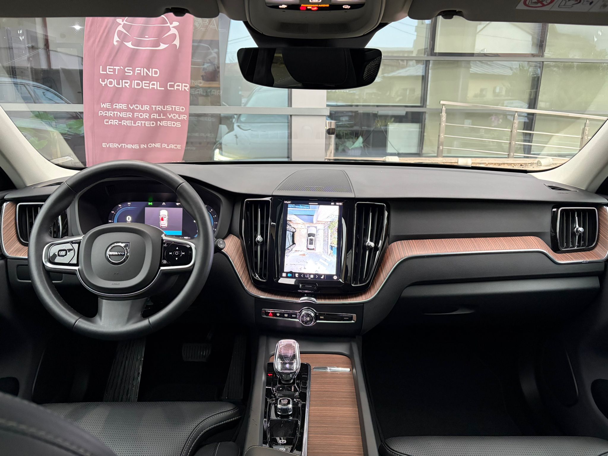 Volvo XC60 B4 Plus Dark - imagine 13