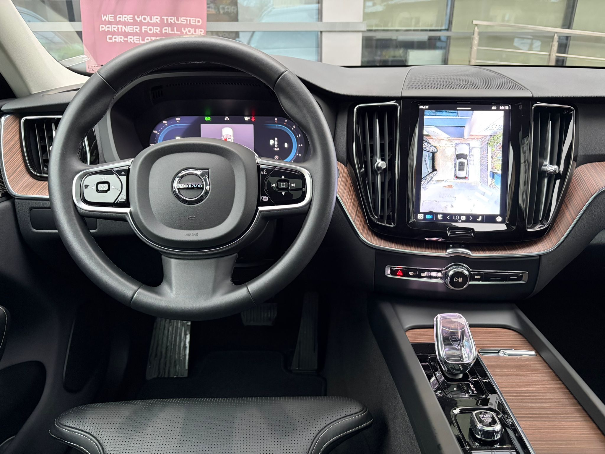 Volvo XC60 B4 Plus Dark - imagine 15