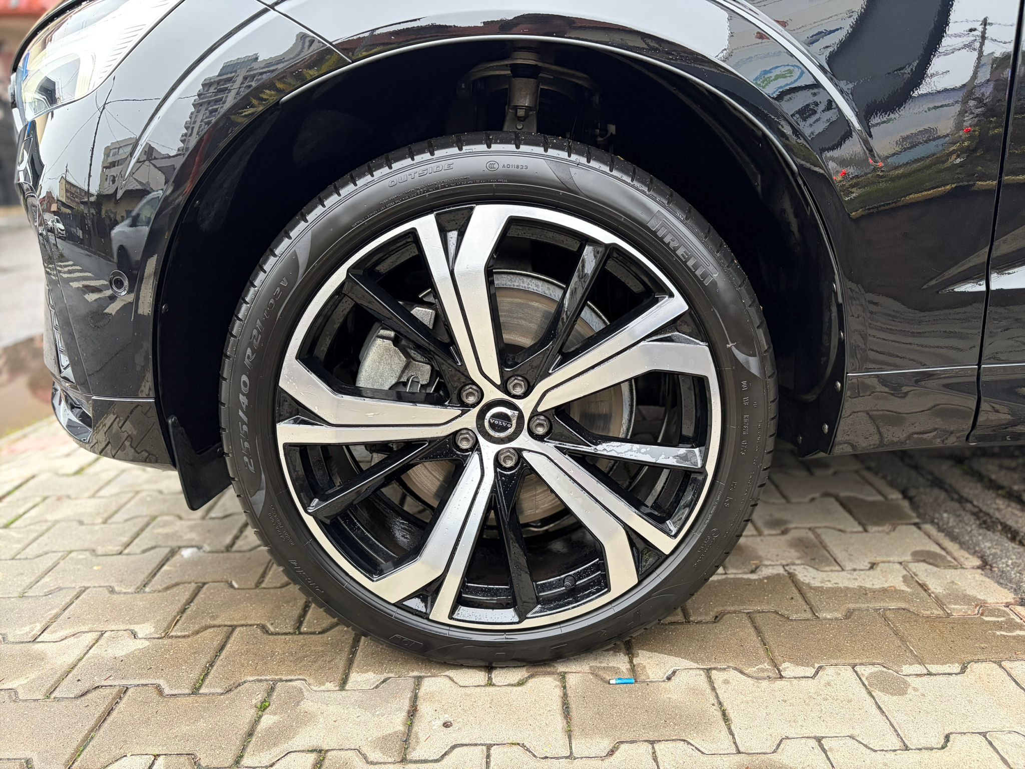 Volvo XC60 B4 Plus Dark - imagine 10