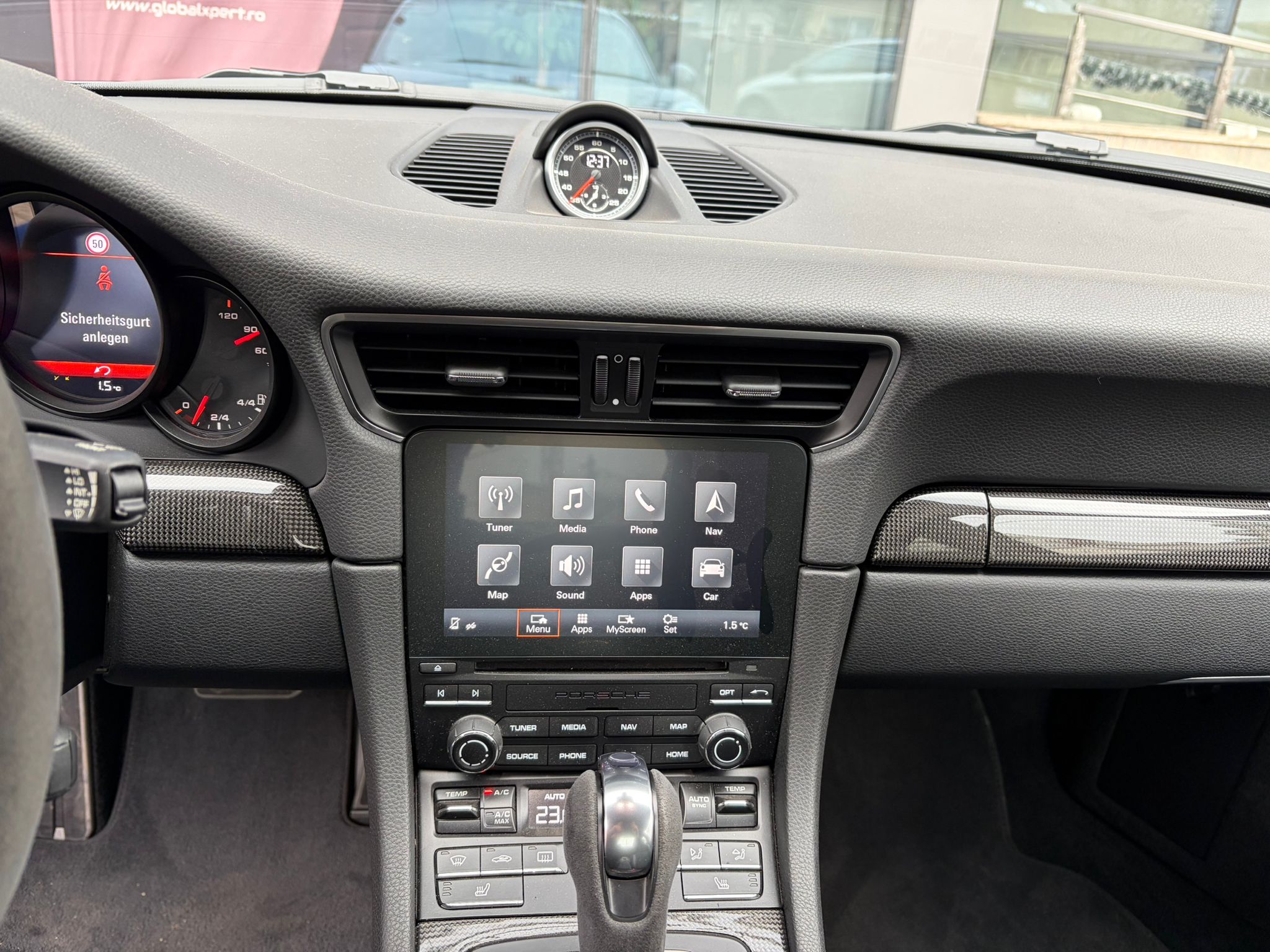 Porsche 911 Carrera 4 GTS - imagine 26