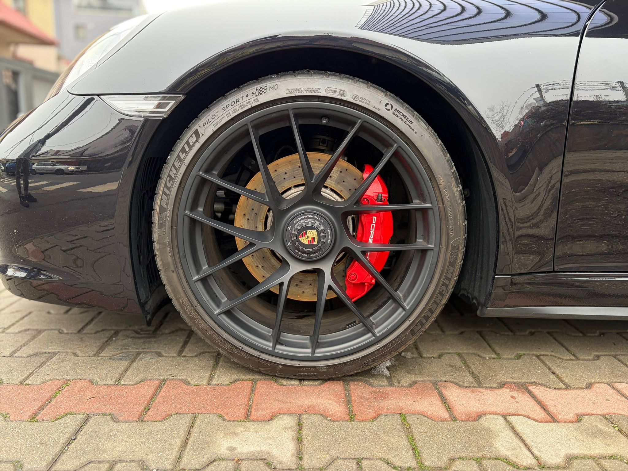 Porsche 911 Carrera 4 GTS - imagine 13