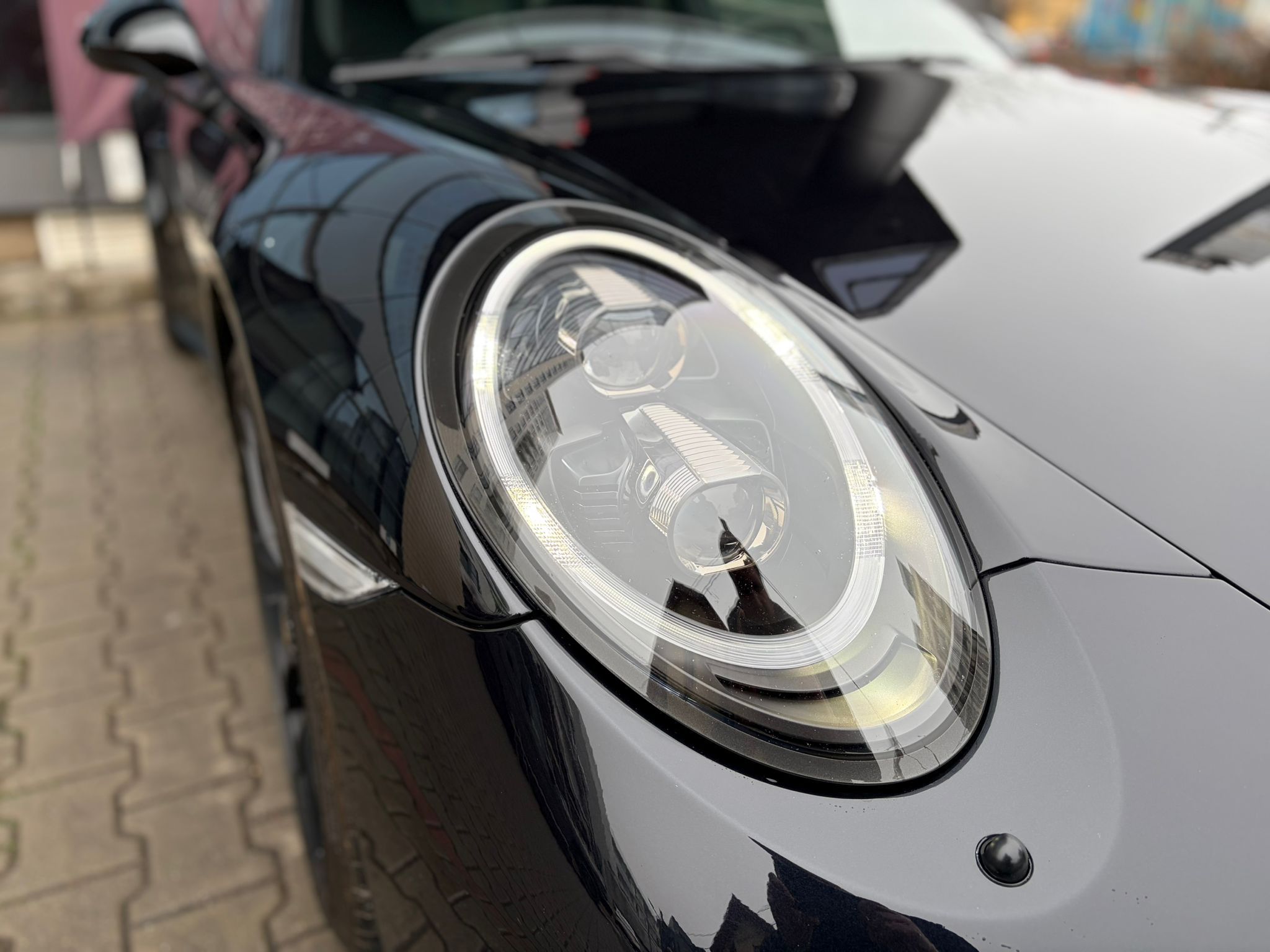 Porsche 911 Carrera 4 GTS - imagine 6