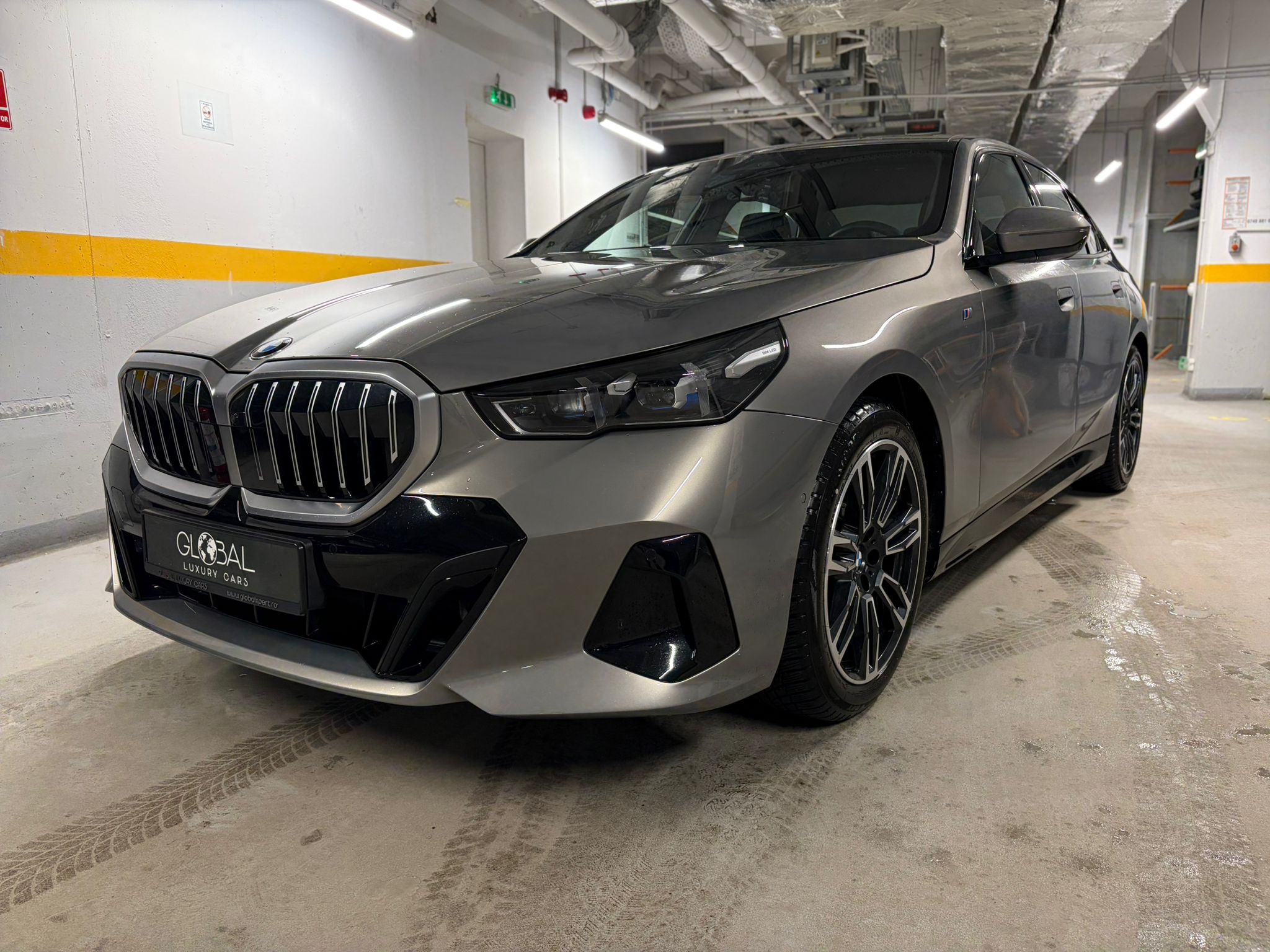 BMW 520D xDrive M-Sport - imagine 7