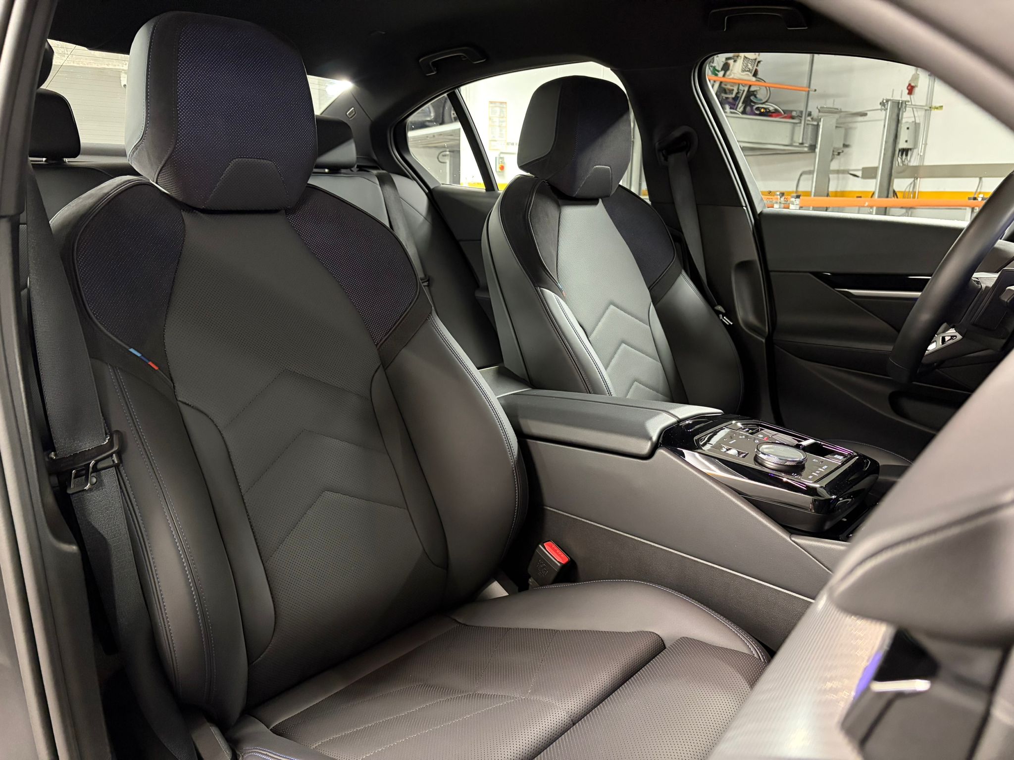 BMW 520D xDrive M-Sport - imagine 23