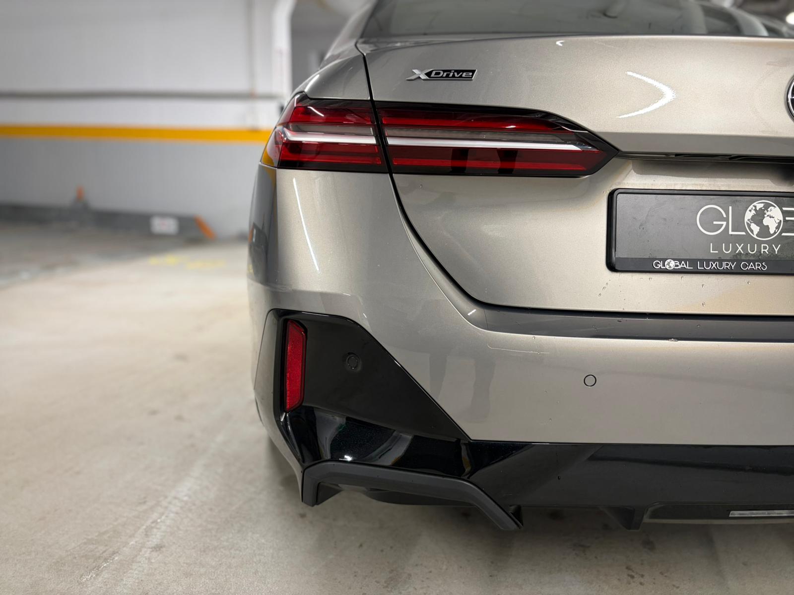 BMW 520D xDrive M-Sport - imagine 11